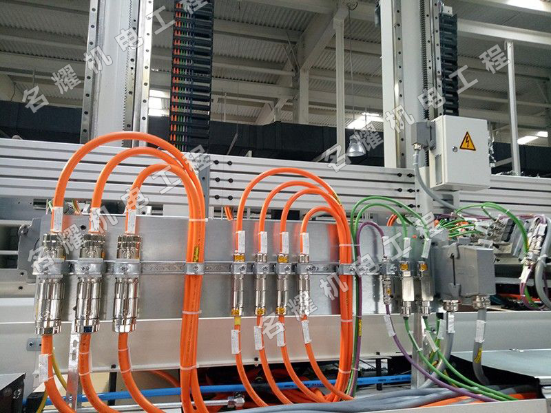 菏澤市名耀機(jī)電工程有限公司工程案例利勃海爾中國重汽加工中心